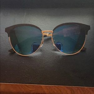 Gucci Women Sunglasses